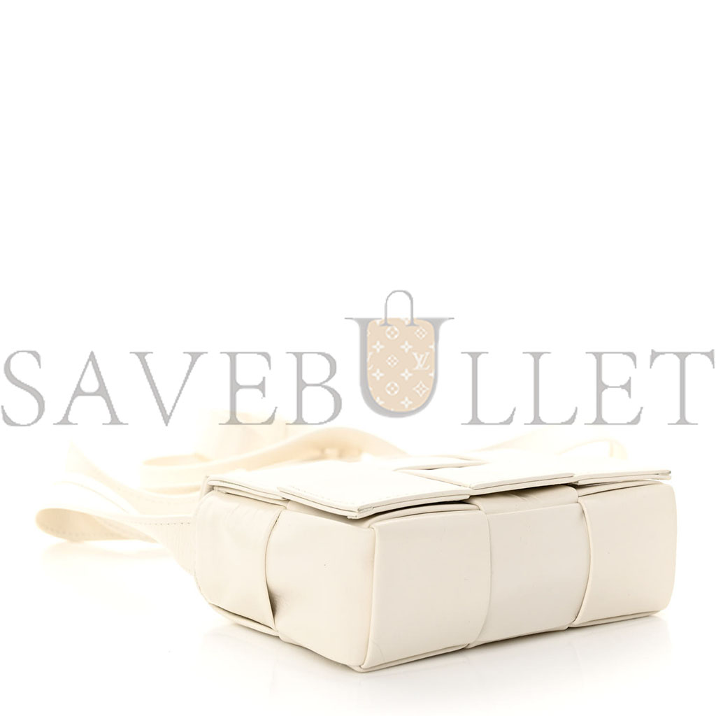 bo*te*ga Ve*ne*ta lambskin maxi intrecciato extra mini cassette crossbody bag white (13*9*4cm)